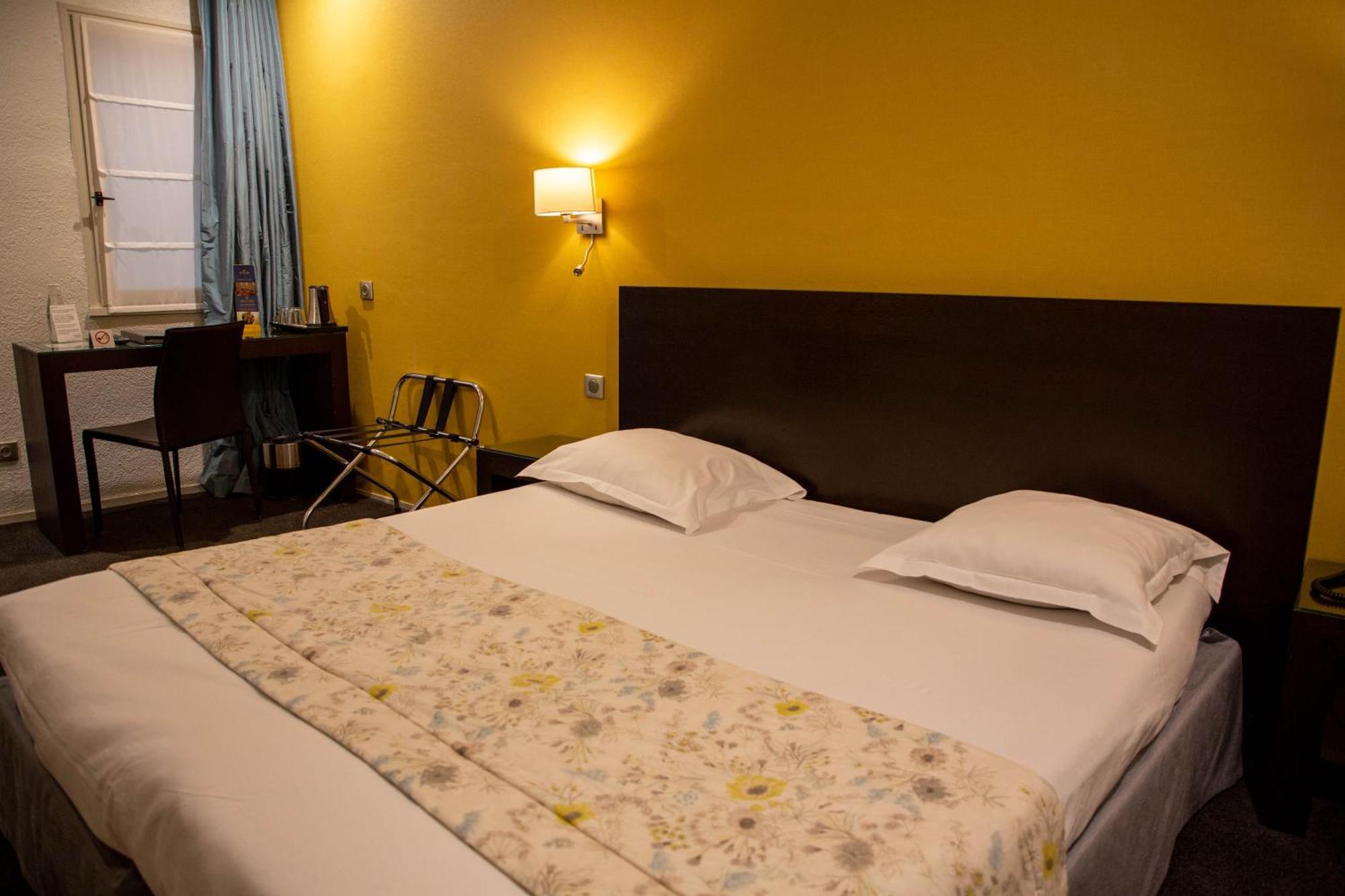 Hotel Grand D'orléans 3*